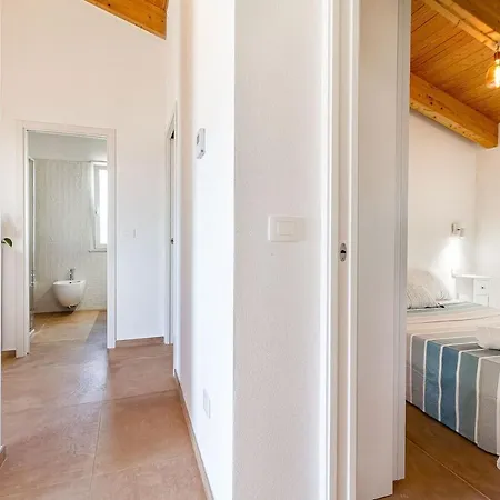 Nura's - Casa El Tro Apartmán *