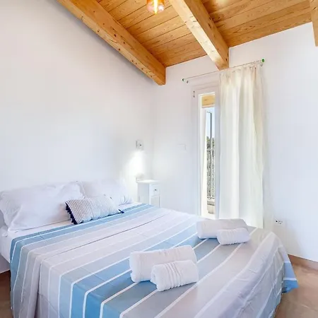 Nura's - Casa El Tro