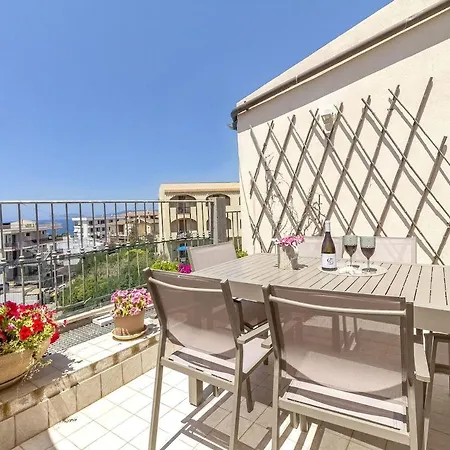 Nura's - Casa El Trò